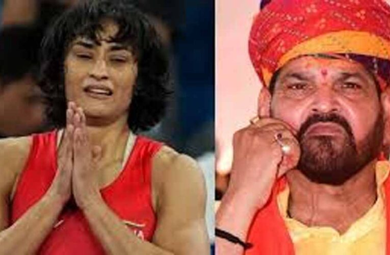 विनेश फोगाट और बृजभूषण शरण सिंह के बीच सोशल मीडिया शायरी वार, फिर बढ़ा विवाद