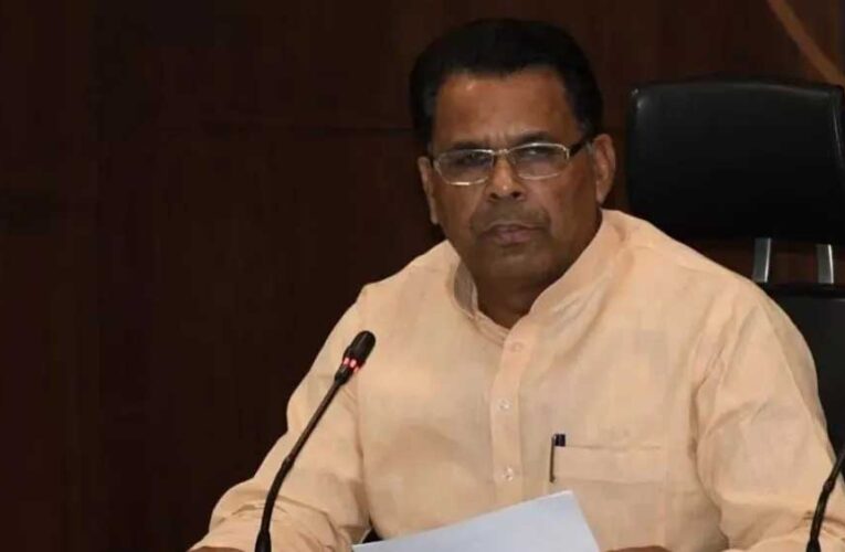 जनगणना-2027: मंत्री नरेन्द्र कश्यप ने स्वगणना कर अपनी भागीदारी दर्ज कराई