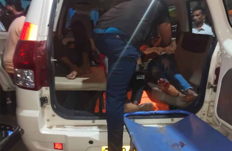 बड़वानी के डायल-112 हीरोज सड़क दुर्घटना में घायल 06 व्यक्तियों को त्वरित सहायता पहुँचाकर कराया अस्पताल में भर्ती