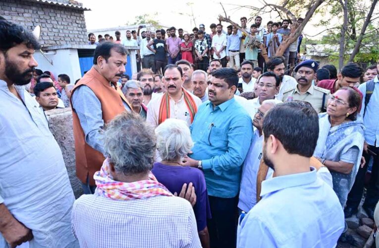 कुम्हारी थाना क्षेत्र अंतर्गत खपरी में गैस सिलेंडर ब्लास्ट की दर्दनाक घटना में एक ही परिवार के चार सदस्यों की मौत