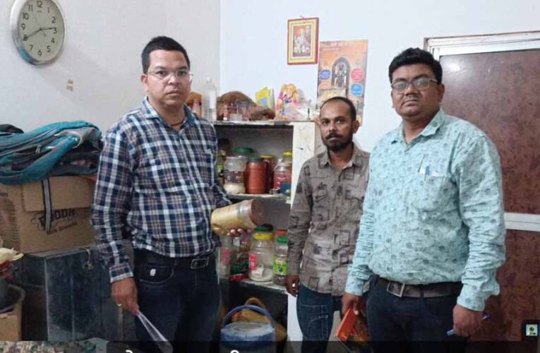 खाद्य विभाग का बड़ा एक्शन: एक्सपायरी सामान जब्त, कैंटीन और दुकानों में मिलीं गंभीर खामियां