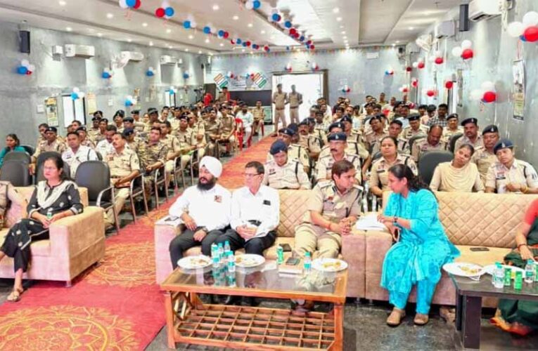 छत्तीसगढ़ पुलिस को मिली हुई अत्याधुनिक मोबाइल फॉरेंसिक वैन से लैश