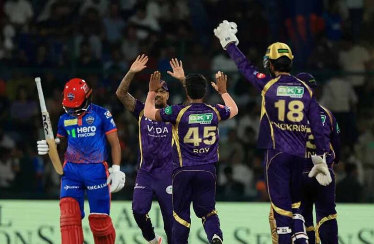 KKR गेंदबाजों के सामने संघर्ष करती दिखी दिल्ली, 20 ओवर में सिर्फ 142 रन बना सकी टीम