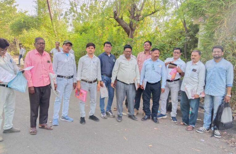 सेंधवा में जनशिक्षकों का सामूहिक इस्तीफा, शिक्षा विभाग कि कार्यप्रणाली पर उठे सवाल