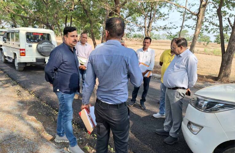 लोक निर्माण विभाग के सचिव ने निर्माणाधीन कुरुद-सिर्री मार्ग और सिर्री-चटौद सड़क का किया निरीक्षण