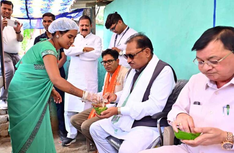 लखपति दीदी मंजू की संघर्षगाथा बनी आत्मनिर्भरता की प्रेरक मिसाल