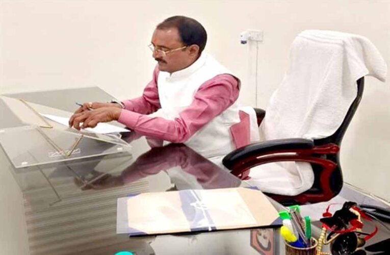 प्रदेश के 6 लाख घर सौर ऊर्जा से होंगे रोशन : मंत्री  शुक्ला