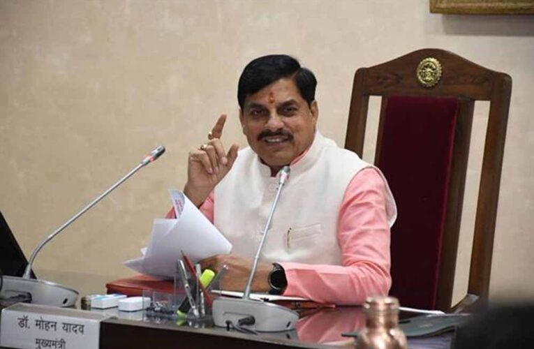 तबादला नीति पर सीएम सख्त, मंत्री का जवाब- यहां उल्टी गंगा बह रही है
