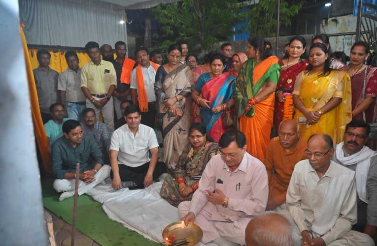 विभिन्न वार्डो में 01 करोड़ 80 लाख रू. के विकास कार्यो का हुआ भूमिपूजन एवं लोकार्पण