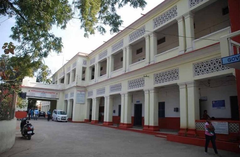 कॉलेज एडमिशन का इंतजार खत्म: यूजी, पीजी और डिप्लोमा कोर्स में प्रवेश प्रक्रिया शुरू, 20 मई को पहली मेरिट लिस्ट