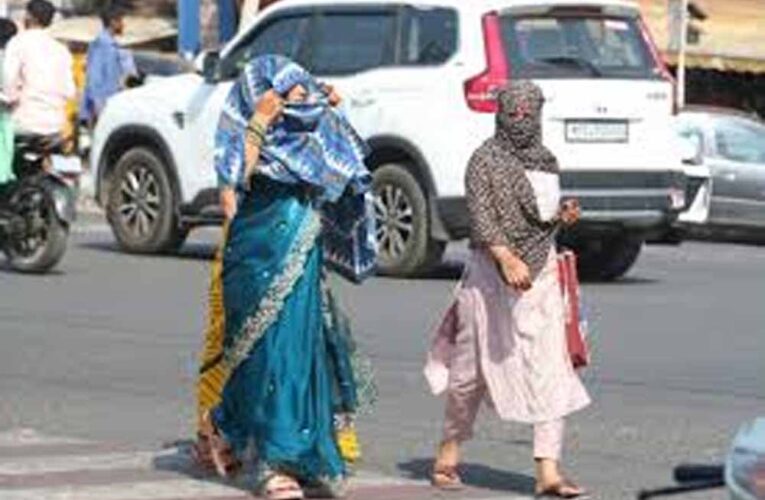 MP में भीषण गर्मी का कहर, राजस्थान की तपती हवाओं से खजुराहो-नौगांव में पारा 46 डिग्री पहुंचा
