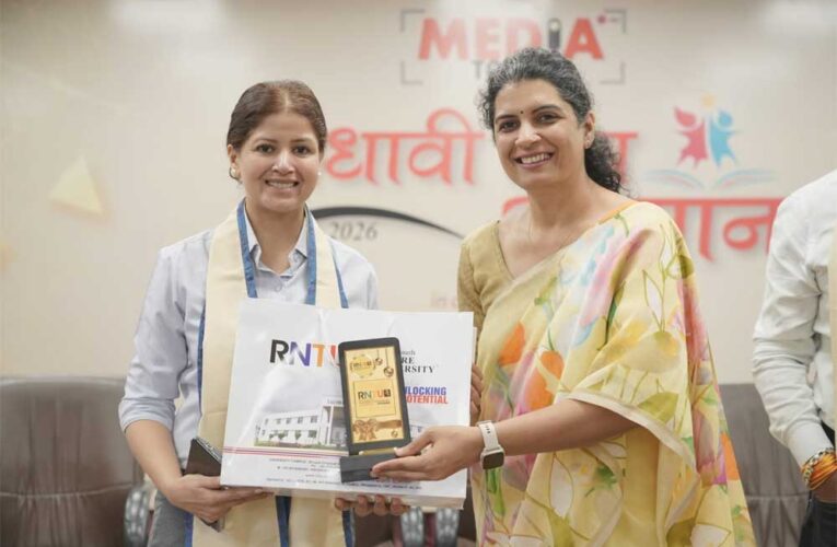 रबीन्द्रनाथ टैगोर विश्वविद्यालय में “मेधावी छात्र सम्मान समारोह 2026” का सफल आयोजन, 500 से अधिक मेधावी विद्यार्थियों का हुआ सम्मान
