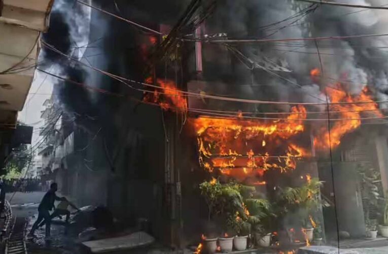 मालवीय नगर अग्निकांड: 21 की मौत, रेस्टोरेंट में भीषण आग से मचा हड़कंप