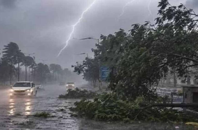 दिल्ली-एनसीआर में बारिश से मौसम सुहाना, गर्मी से मिली राहत के संकेत