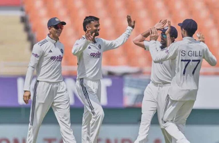 भारत की पकड़ मजबूत, अफगानिस्तान पर फॉलोऑन का खतरा; डेब्यूटेंट मानव सुथार ने बरपाया कहर