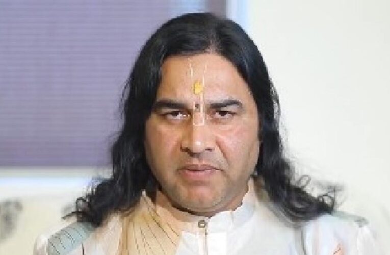 देवकीनंदन ठाकुर ने विवाह परंपराओं पर उठाए सवाल, मंदिरों के लिए सनातन बोर्ड की मांग