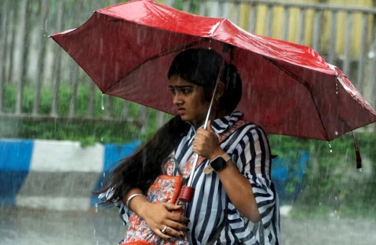 Weather Update: 17 राज्यों में भारी बारिश का अलर्ट, चक्रवाती तूफान की चेतावनी; मॉनसून ने पकड़ी रफ्तार