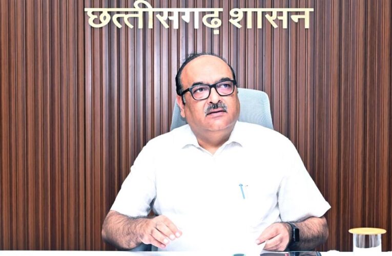 मुख्य सचिव ने विभागीय योजनाओं की प्रगति की समीक्षा की