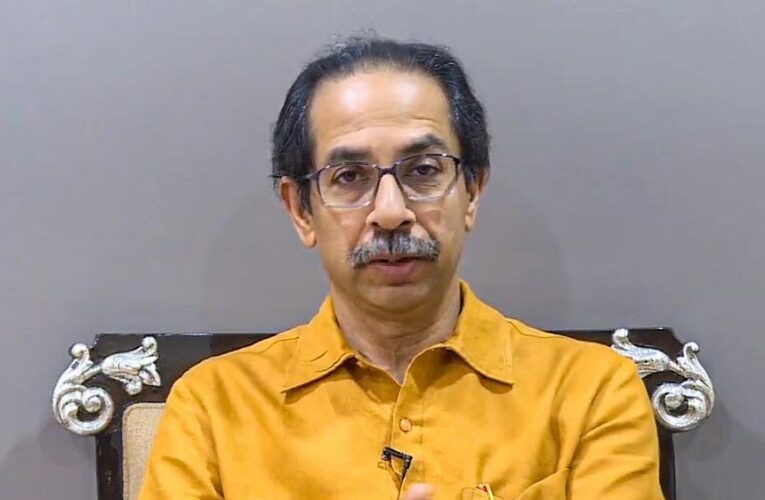 बड़े संकट में उद्धव ठाकरे! 20 विधायकों को बचाने की कवायद तेज, आज होगी अहम बैठक