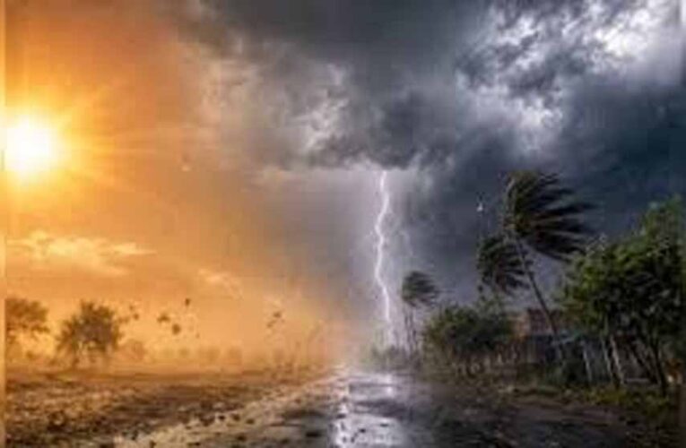 यूपी में फिर बढ़ेगा तापमान, कई जिलों में गरज-चमक और तेज हवाओं का अलर्ट