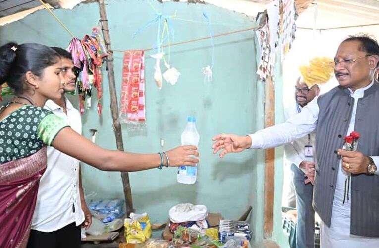 जब मुख्यमंत्री रुके एक छोटी-सी किराना दुकान पर… और सामने थी बदलाव की बड़ी कहानी