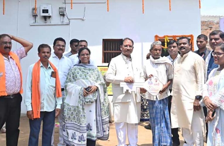 कच्चे घर की चिंता से मिली मुक्ति, अब चैन की नींद सोएगा चमन लाल का परिवार