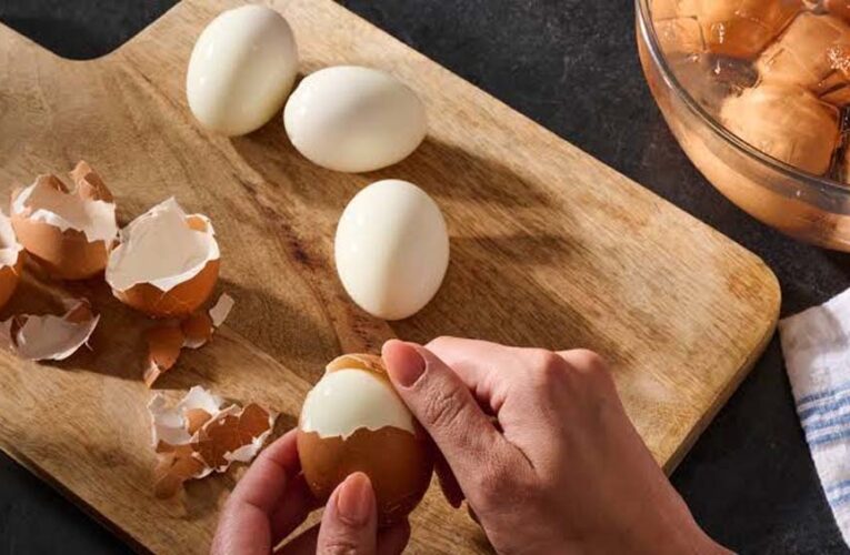 उबले अंडे दोबारा गर्म करना कितना सुरक्षित? जानिए सही तरीका और सावधानियां