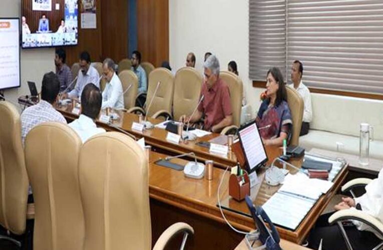 जनकल्याण अभियान में पात्र हितग्राहियों को विभिन्न योजनाओं का लाभ देना करें सुनिश्चित : मुख्य सचिव जैन
