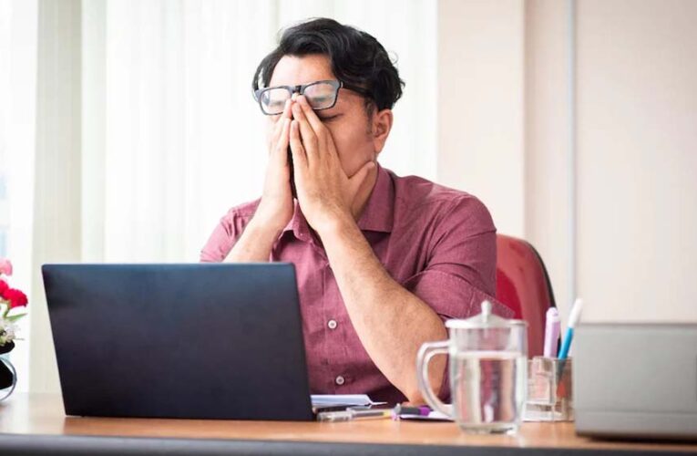AI के दौर में टेक नौकरियों पर संकट: भारत में सॉफ्टवेयर इंजीनियरिंग हायरिंग में तेज गिरावट