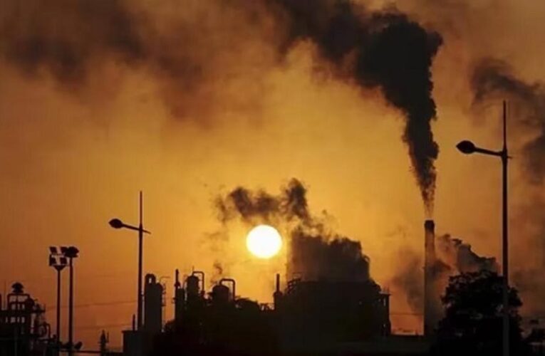 पर्यावरणीय मानकों से समझौता नहीं, 94 उद्योगों को नोटिस, 3.03 करोड़ रुपये की क्षतिपूर्ति अधिरोपित