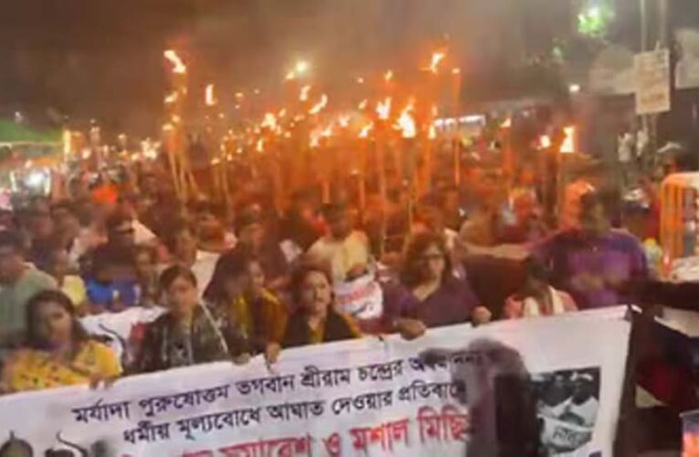 ढाका में हिंदुओं का विशाल प्रदर्शन, राम मूर्ति निर्माण रुकने पर भड़का विरोध