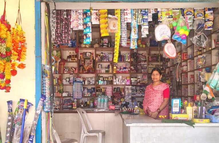 मुद्रा लोन और बिहान योजना ने बदली प्रीति गुप्ता की जिंदगी, बनीं ‘लखपति दीदी’