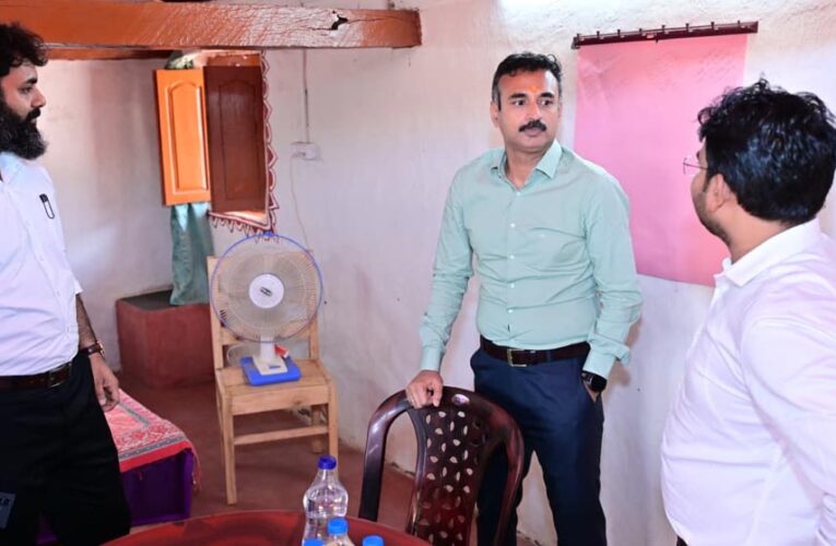 प्रभारी सचिव अंकित आनंद ने केरे गांव के होमस्टे का किया अवलोकन