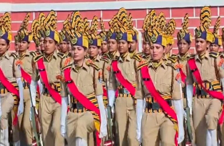 दीक्षांत परेड में महिला आरक्षकों का दमदार प्रदर्शन, DGP कैलाश मकवाना ने दी बड़ी खुशखबरी