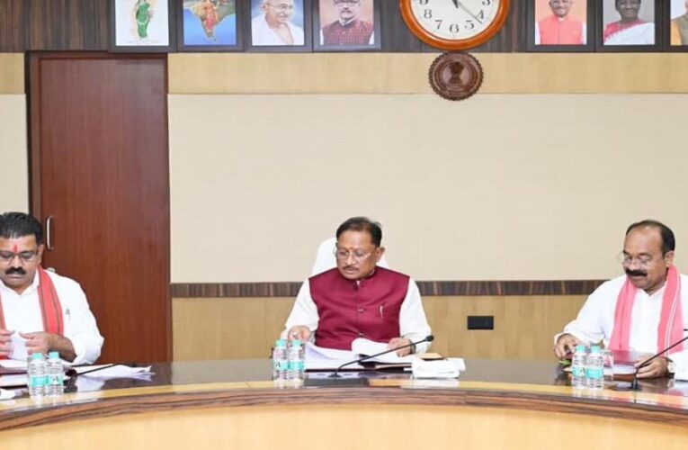 साय कैबिनेट के बड़े फैसले: किसानों को ₹15,000 प्रति एकड़ सहायता, 240 ई-बसों को मंजूरी