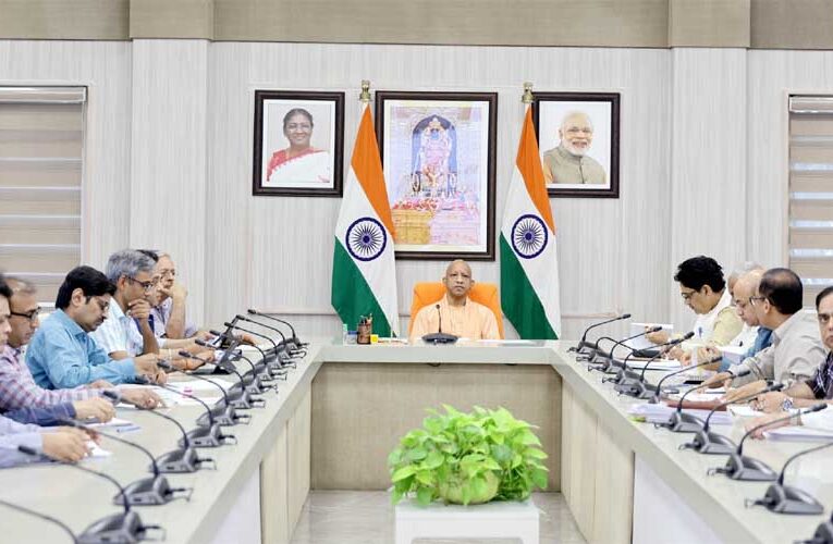 वर्ष 2030 तक 2 गीगावाट अतिरिक्त डेटा सेंटर क्षमता विकसित करने का लक्ष्य लेकर काम करें: मुख्यमंत्री