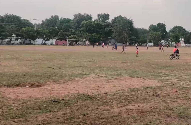 दुर्ग में बहुद्देशीय स्टेडियम निर्माण का रास्ता साफ, अधिकारियों ने किया भूमि सीमांकन