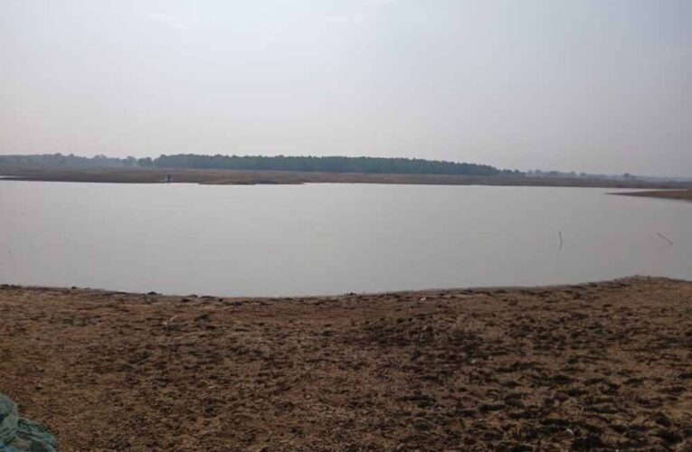 CG के बांध में बड़ा हादसा: 9 लोगों से भरी नाव पलटी, 3 ग्रामीण लापता, रेस्क्यू जारी