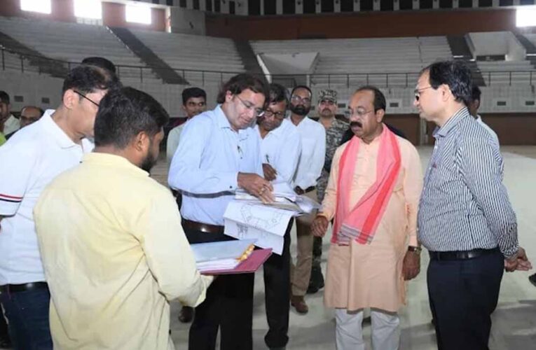 बिलासपुर में PWD अधिकारियों पर बरसे उपमुख्यमंत्री अरुण साव, लापरवाही पर लगाई फटकार