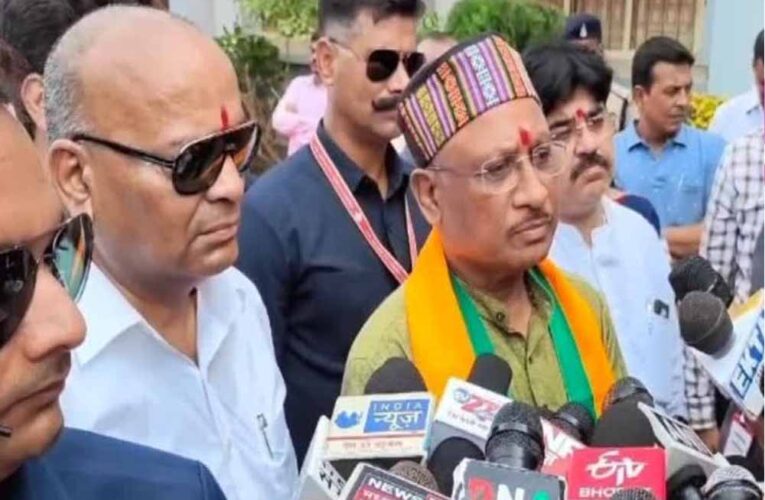 छत्तीसगढ़ में चर्चा का विषय बनी ‘समधी भेंट’, अजय चंद्राकर की पोस्ट पर CM साय का जवाब वायरल