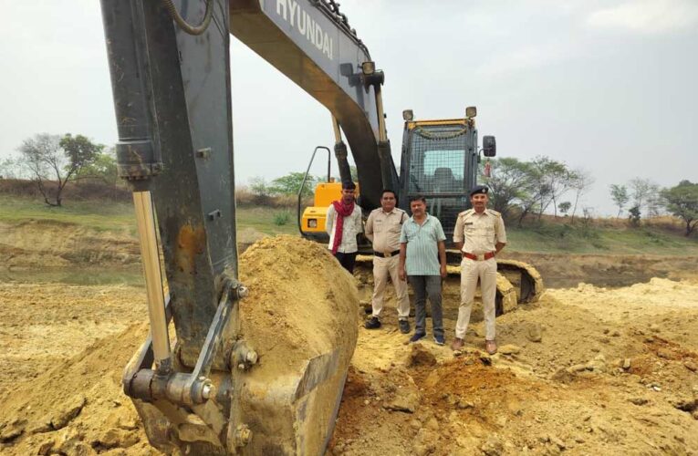 खनिज उड़नदस्ता दल का बड़ा एक्शन 15 संदिग्ध स्थानों पर छापा, अवैध खनन-परिवहन में लगे 14 वाहन जब्त