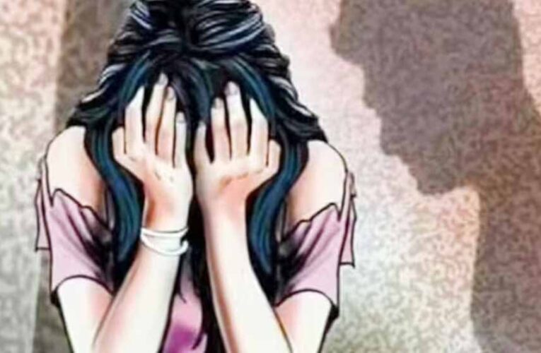 धार में मूक-बधिर नाबालिग से पड़ोसी ने किया दुष्कर्म, गर्भवती होने पर पेट देख पिता ने पूछा तो रोने लगी