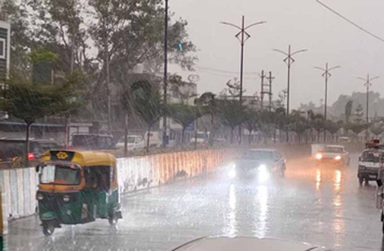 इंदौर में झमाझम बारिश से बदला मौसम, 27 जून के बाद पूरे MP में मानसून की दस्तक के आसार