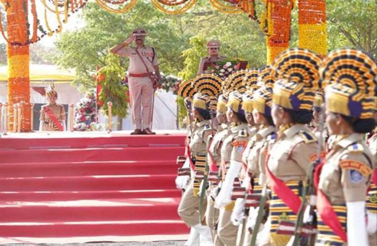 देशभक्ति के जज्बे, अनुशासन और आत्मविश्वास से सराबोर दीक्षांत परेड ने किया रोमांचित