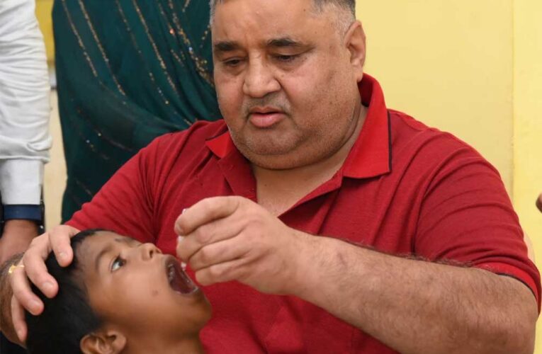 हर बच्चे तक पहुंचे पोलियो की सुरक्षा का कवच : पर्यटन एवं संस्कृति मंत्री  राजेश अग्रवाल ने पिलाई जीवनरक्षक खुराक