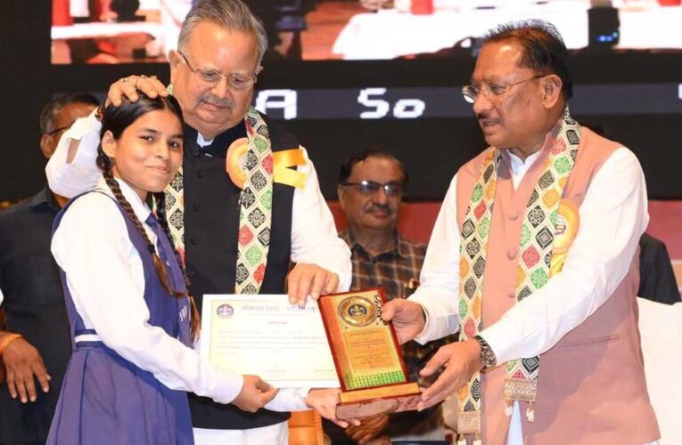 लोकतंत्र सेनानियों का त्याग नई पीढ़ी के लिए प्रेरणा है : मुख्यमंत्रीविष्णुदेव साय