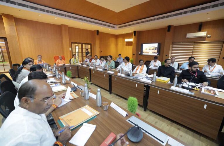 स्थानीय भाषा में मिलेगी नौकरी की जानकारी, प्रदेश के सभी मंडलों में योगी सरकार शुरू करेगी ‘ब्लू डॉट्सएआई’
