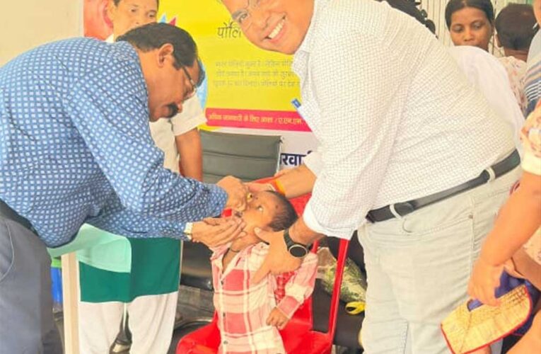 दो बूंदों से सुरक्षित बचपन की ओर बढ़ा जीपीएम, राष्ट्रीय पल्स पोलियो अभियान का शुभारंभ, 53 हजार से अधिक बच्चों को पोलियो की खुराक पिलाने का लक्ष्य