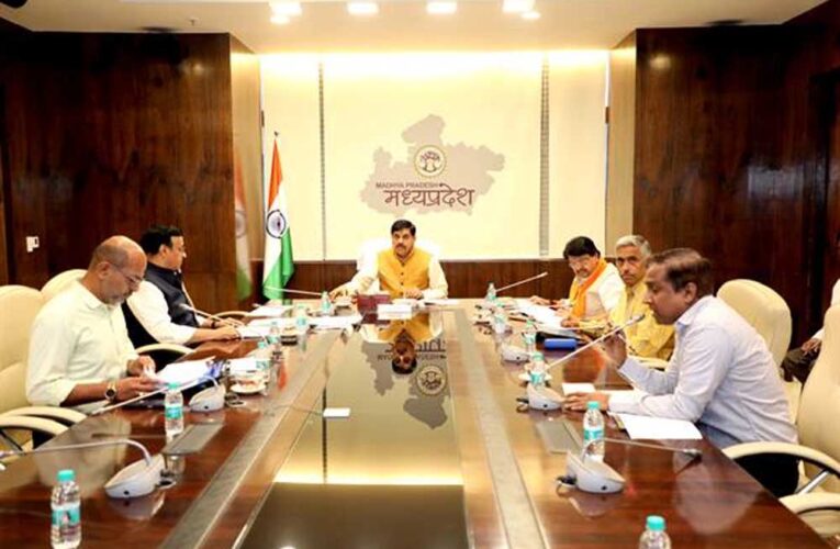 मेट्रो रेल यात्रियों की संख्या बढ़ाने के लिए पर्यटन विभाग का लें सहयोग : मुख्यमंत्री डॉ. यादव