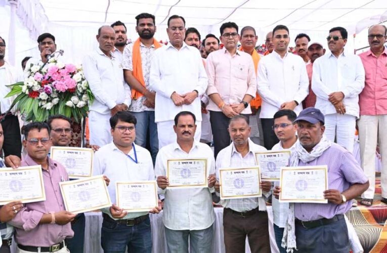 विकास कार्यों में नही होगी कोई कमी -राजस्व मंत्री  टंक राम वर्मा